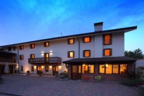 Гостиница Agriturismo Tonutti  Таваньякко